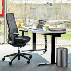 Bürodrehstuhl mit 2D-Armlehnen Jet III